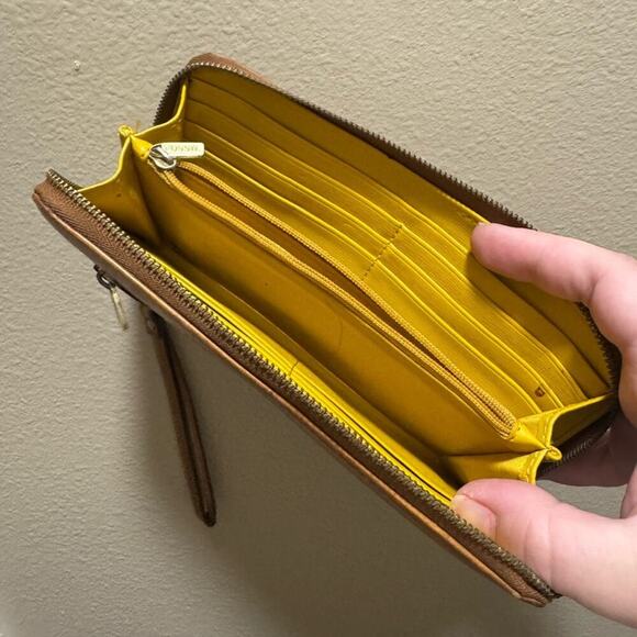 Fossil Brown Leather Wristlet - Picture 2 of 2